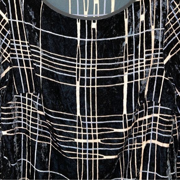 Ottod’ame Long Sleeve Dressy Shirt Size 4 - Picture 3 of 7